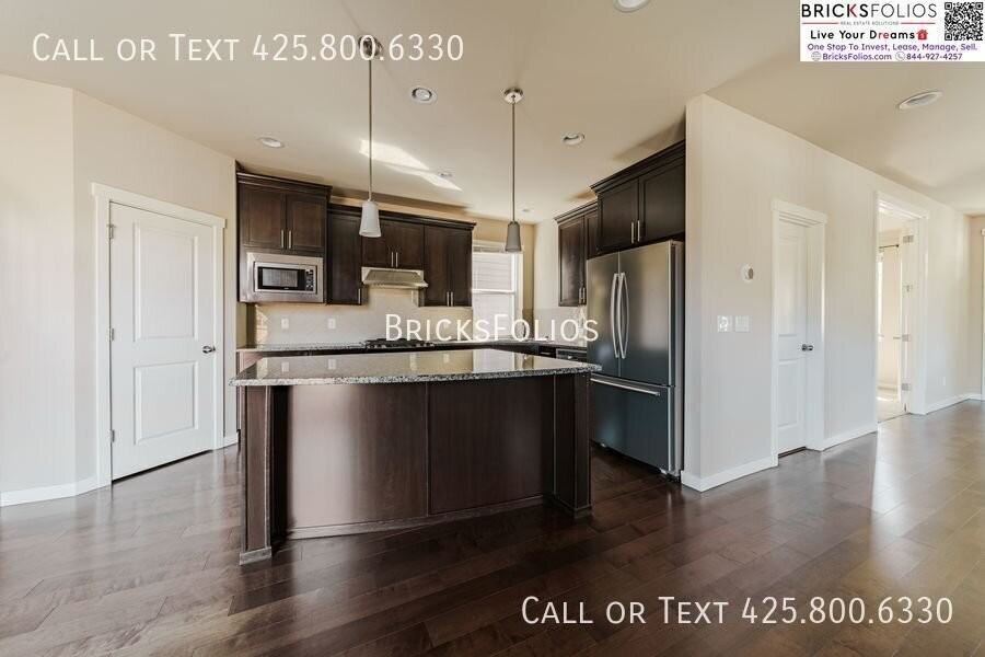 10626 Eastridge Dr Ne - Photo 2 of 36
