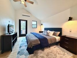 featured image of 1120 Holt Dr #A