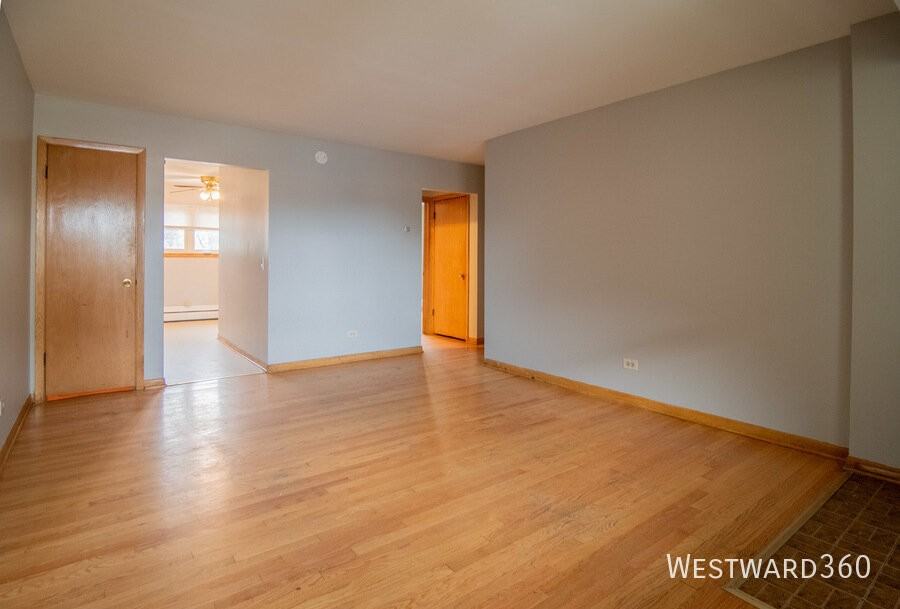 5607 W Irving Park Rd #104 - Photo 4 of 8