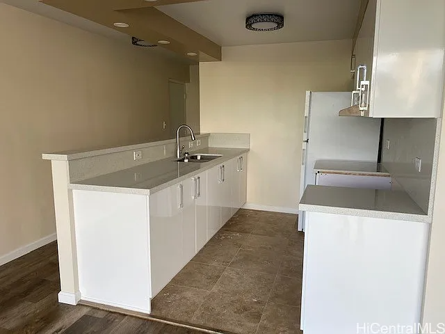 2233 Ala Wai Blvd - Photo 7 of 8