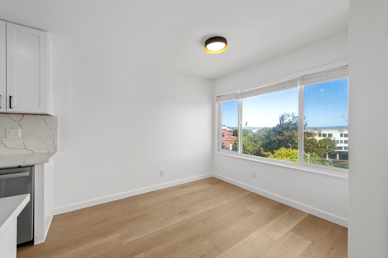 1321 Columbus Ave #7 - Photo 7 of 22