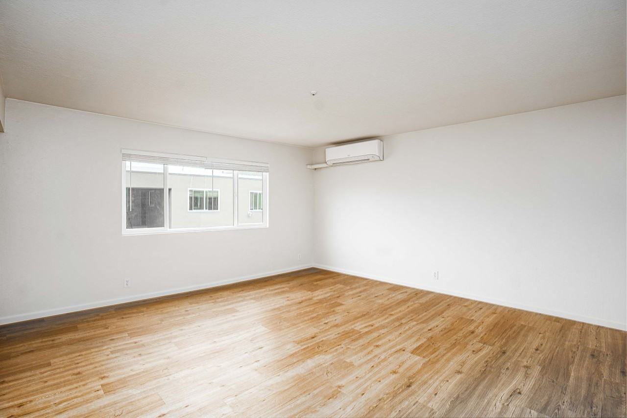 6131 Montecito Blvd #10A - Photo 2 of 9
