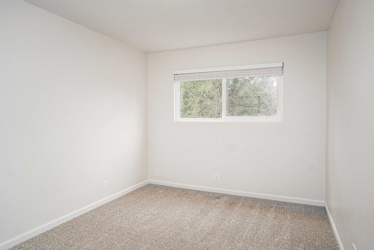 6131 Montecito Blvd #10A - Photo 3 of 9