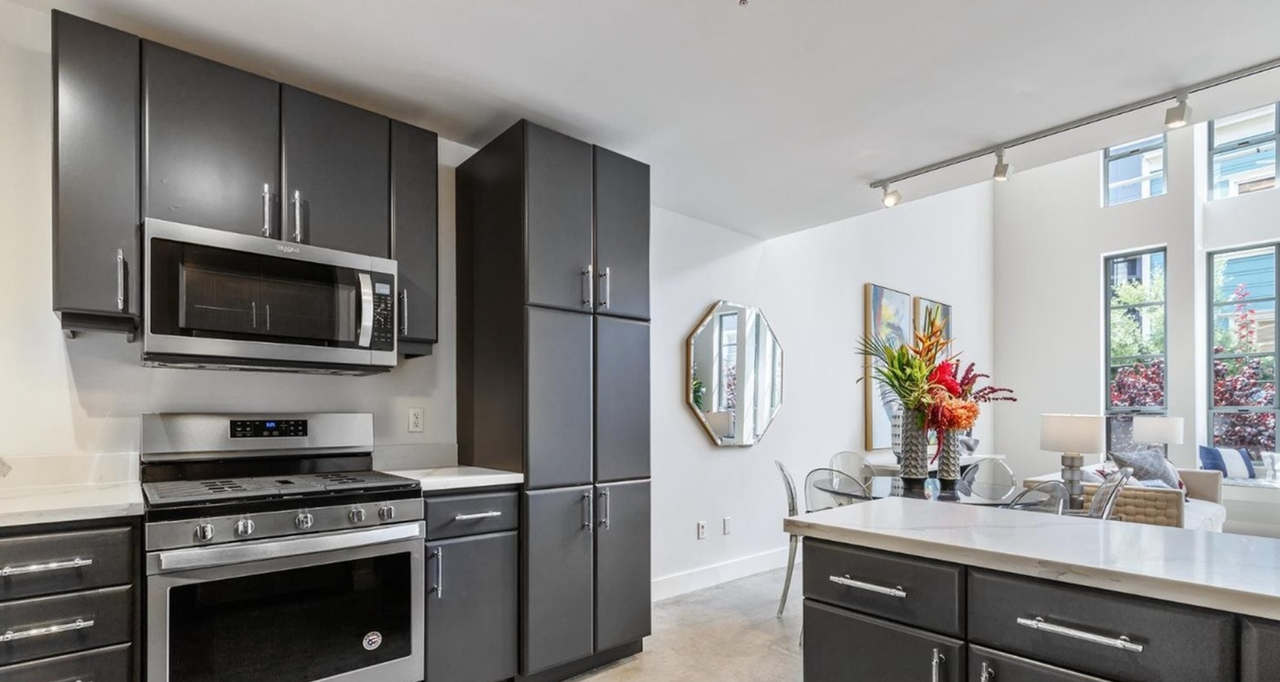 175 Langton St #4 - Photo 3 of 21