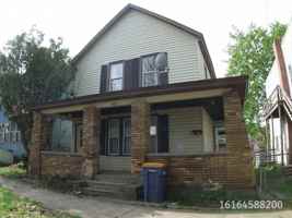 featured image of 922 Hovey St Sw #1