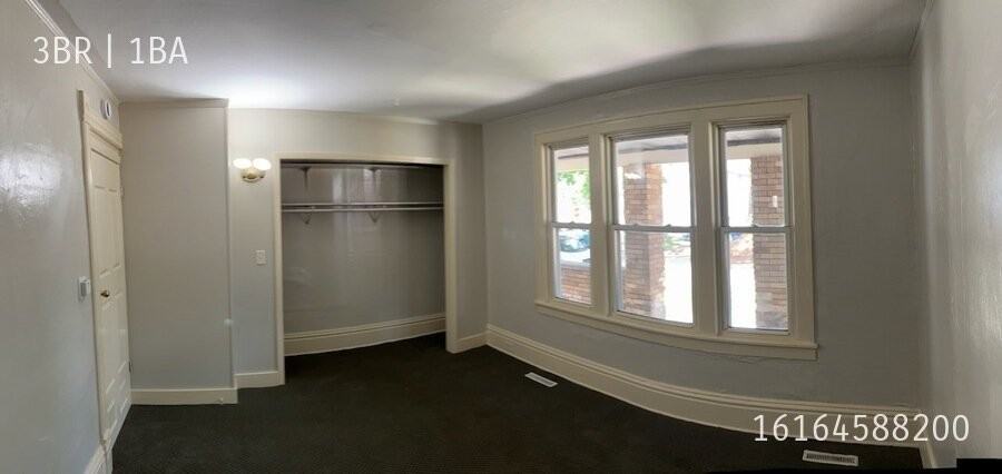 922 Hovey St Sw #1 - Photo 5 of 7