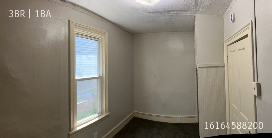922 Hovey St Sw #1 - Photo 7 of 7
