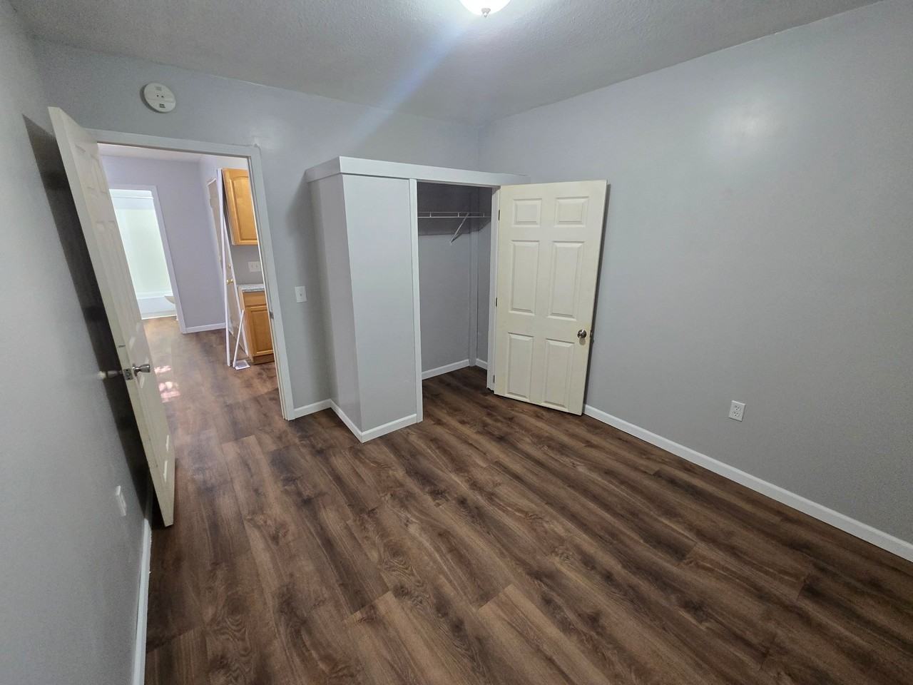 179 E Huron Ave #4 - Photo 4 of 6