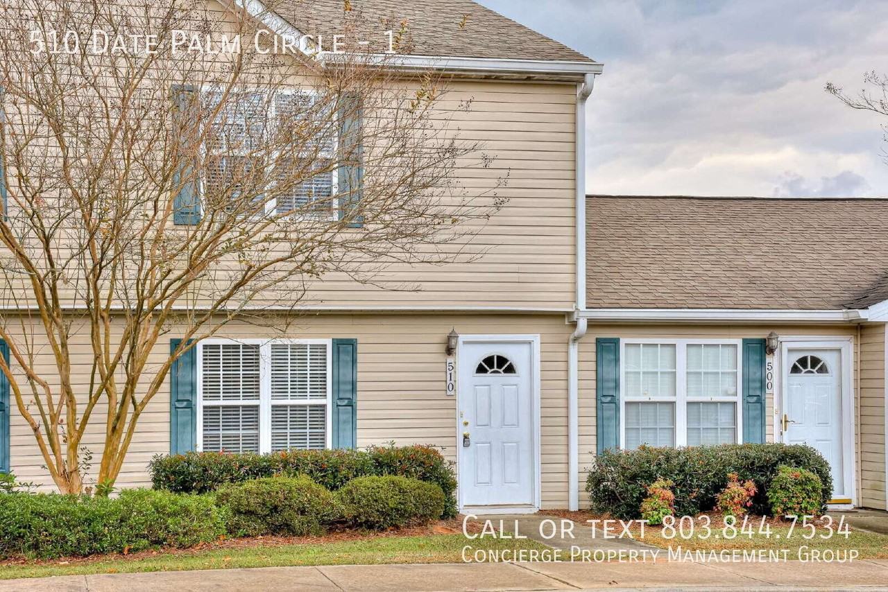 510 Date Palm Cir #1 - Photo 2 of 25