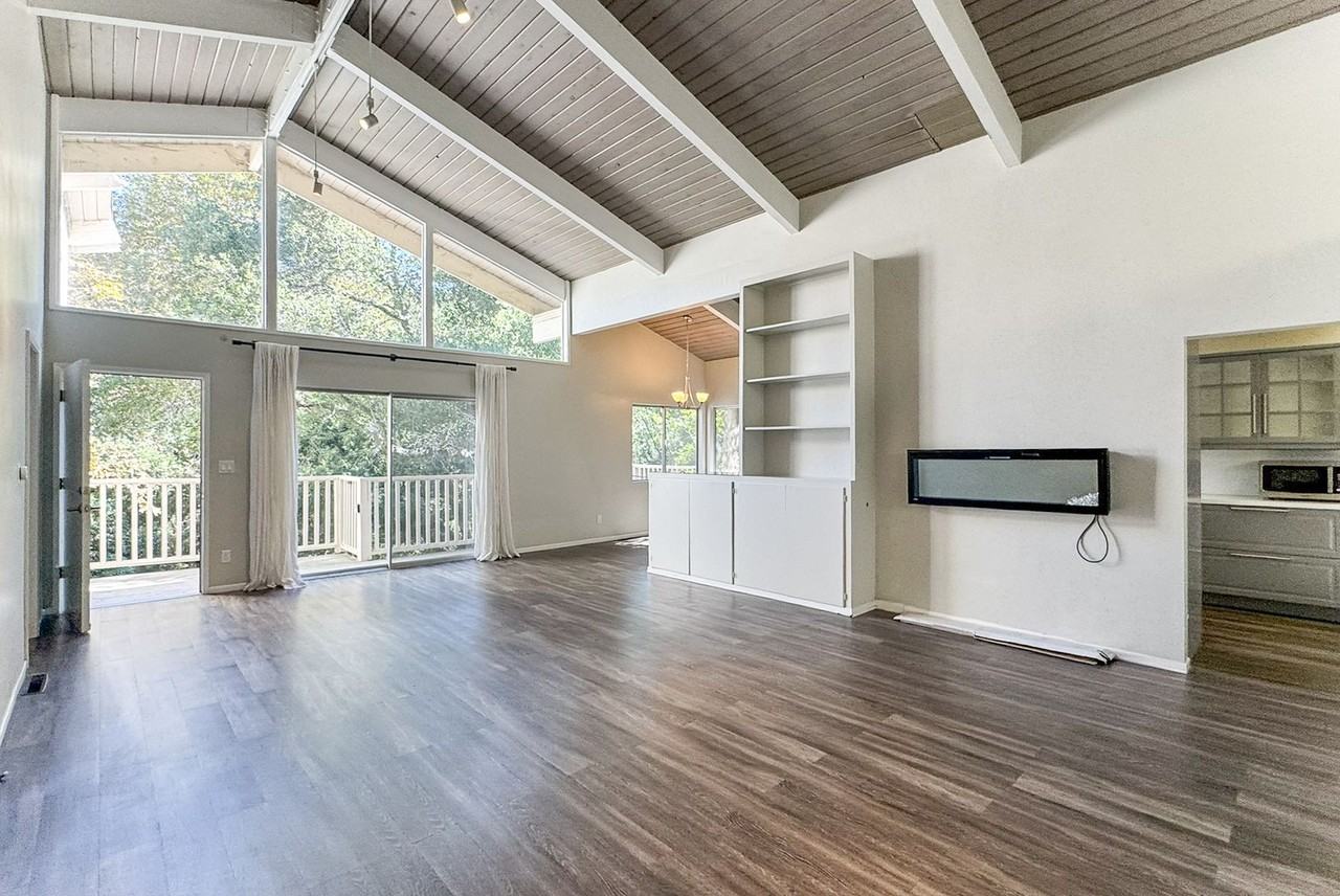 3651 Mandeville Canyon Rd - Photo 2 of 41