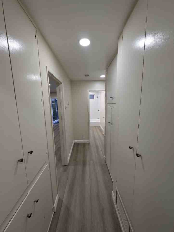 1504 S Grand Ave #1504 - Photo 6 of 13