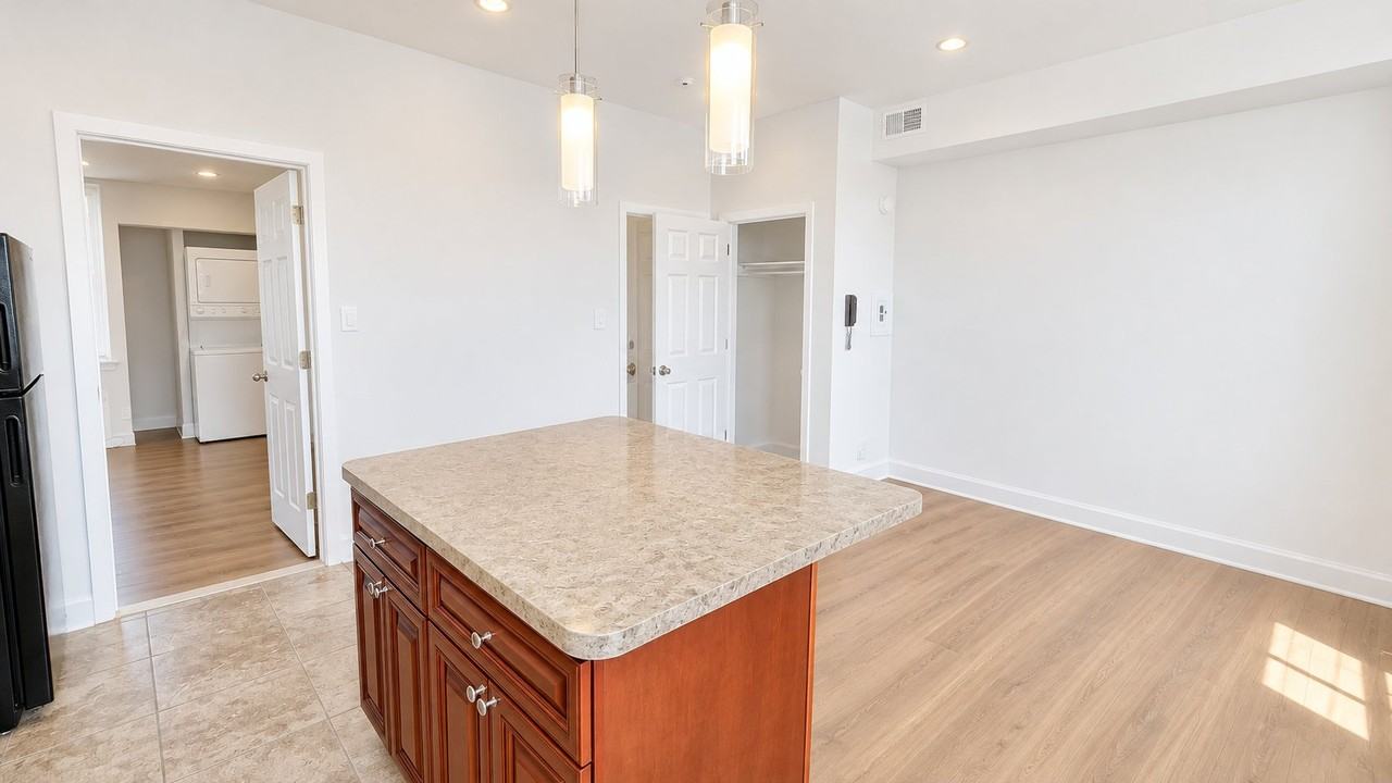 1614 S Broad St #3F - Photo 2 of 5