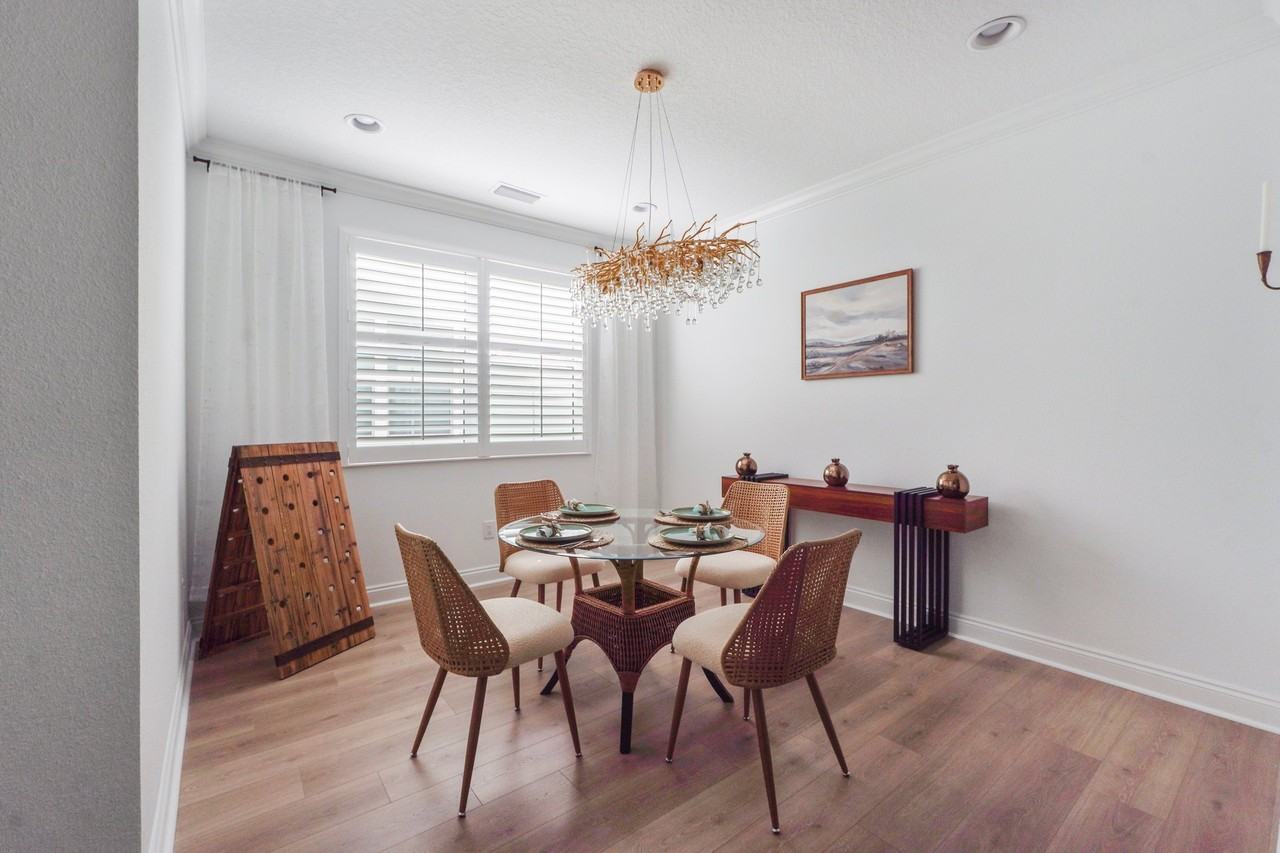 9284 Cool Breeze Dr - Photo 4 of 36