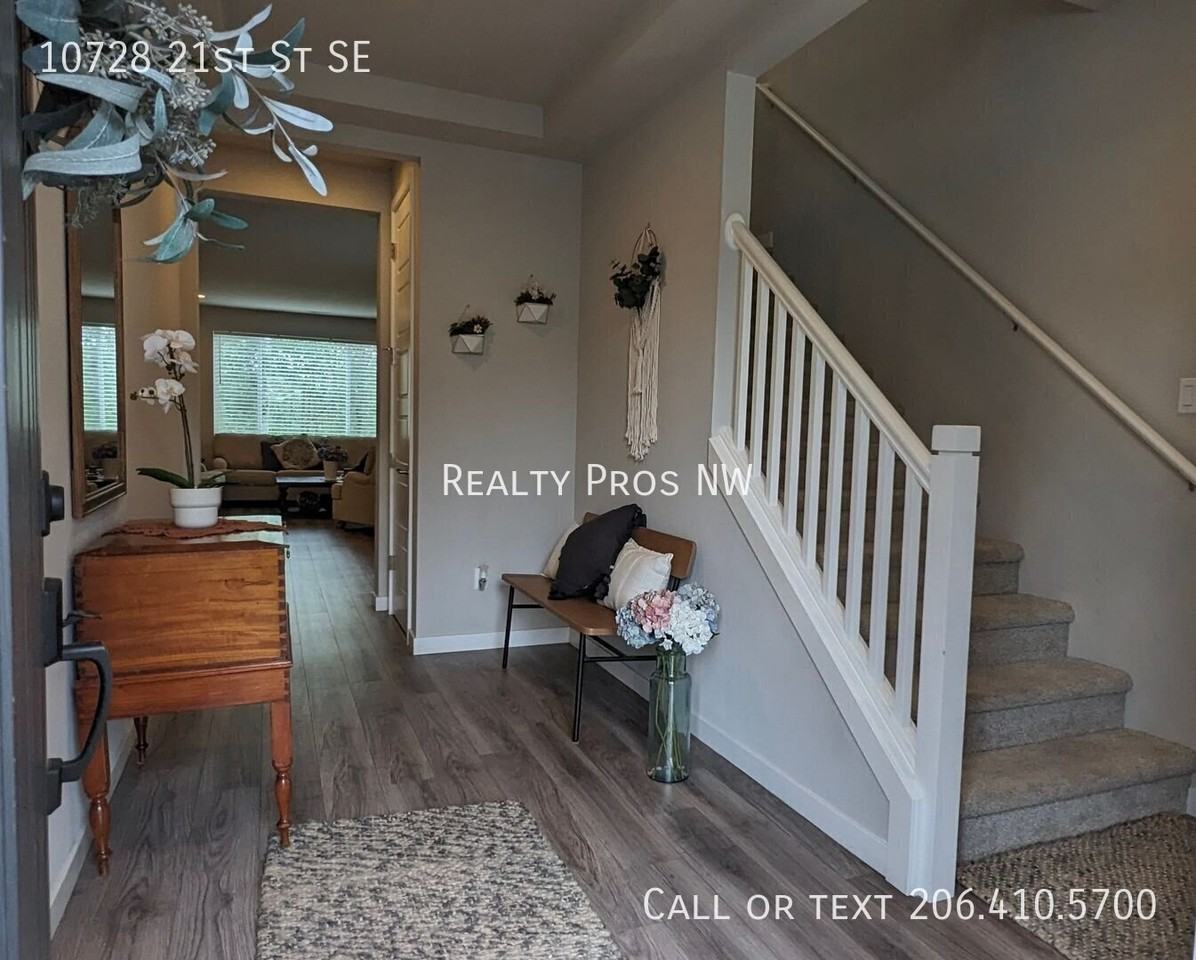 10728 21st St Se - Photo 2 of 24