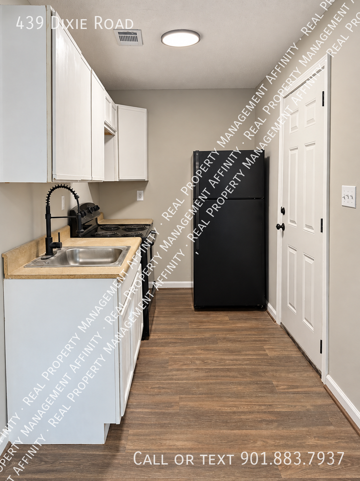 439 Dixie Rd - Photo 3 of 7