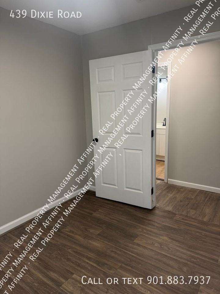 439 Dixie Rd - Photo 6 of 7
