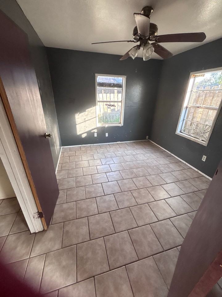 102 San Diego St #A - Photo 3 of 11