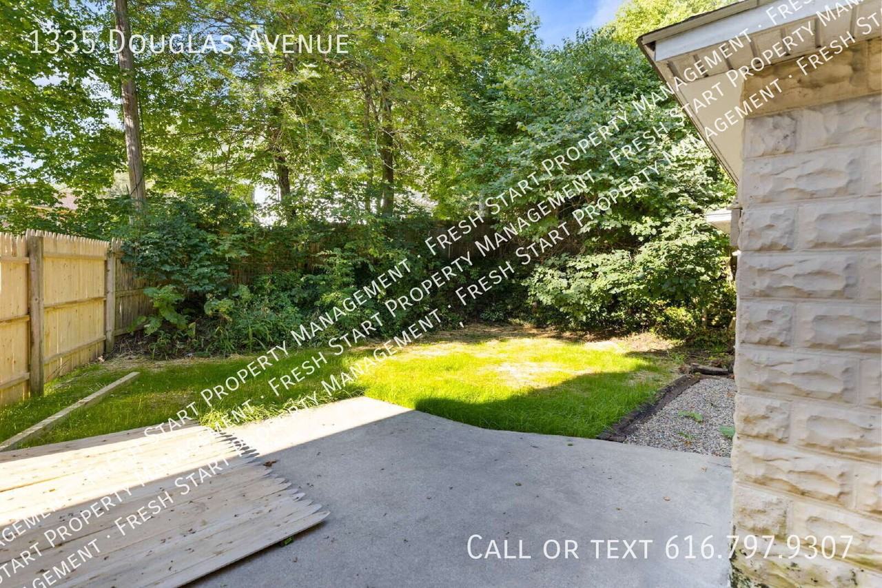 1335 Douglas Ave - Photo 7 of 46