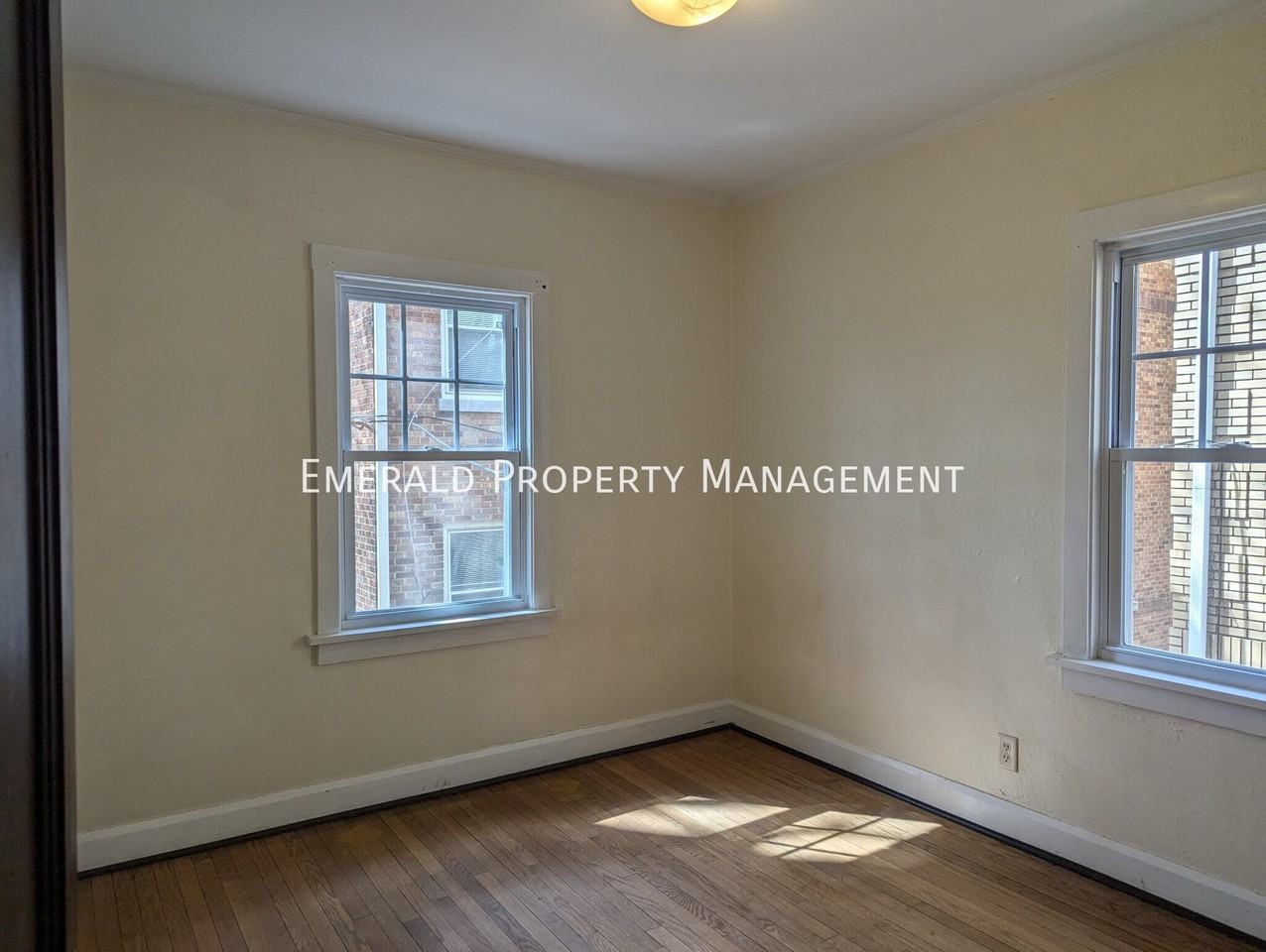 1420 E State St #6 - Photo 7 of 9