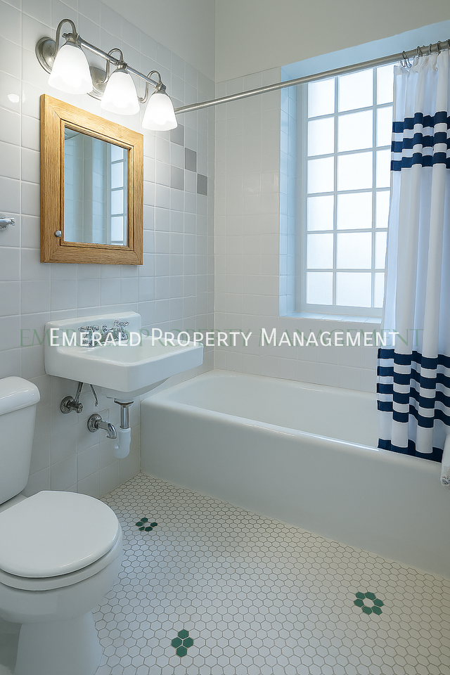 1422 E State St #1 - Photo 3 of 9