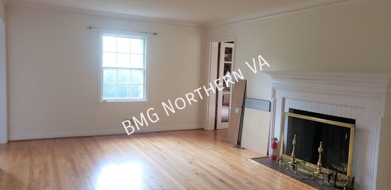 2394 N Quincy St - Photo 2 of 28