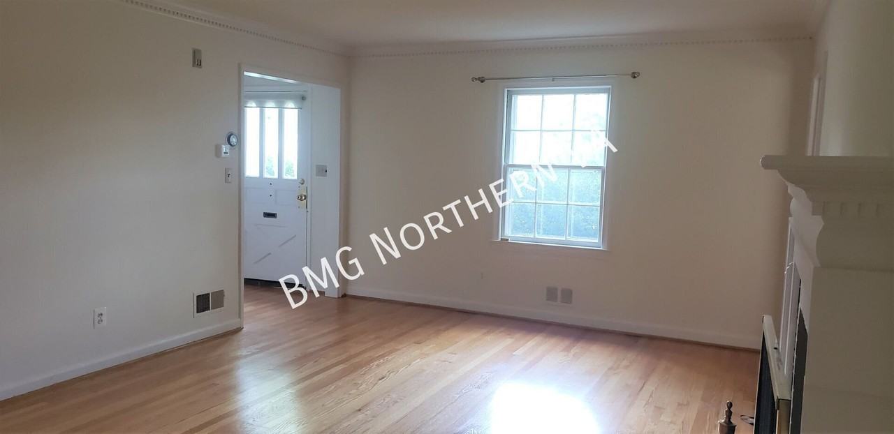 2394 N Quincy St - Photo 4 of 28