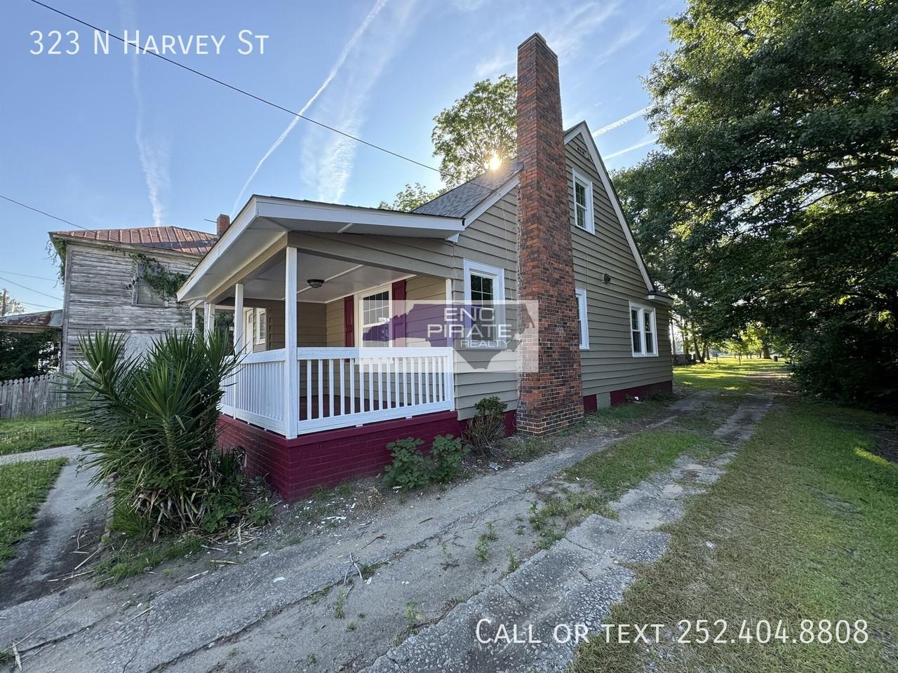 323 N Harvey St - Photo 2 of 17