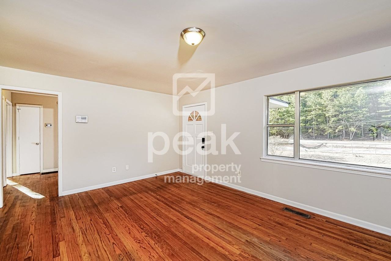 820 86th St S - Photo 3 of 19