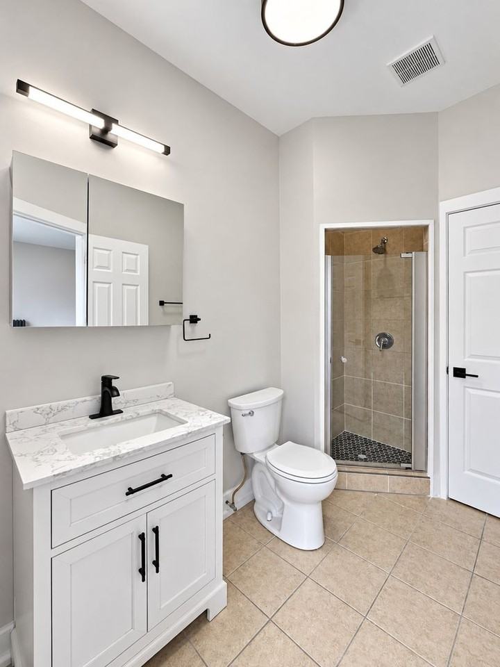 2315 N Milwaukee Ave #19B - Photo 4 of 7