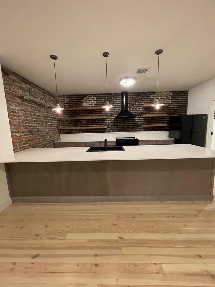 2309 1st Ave N #401 - Photo 4 of 50