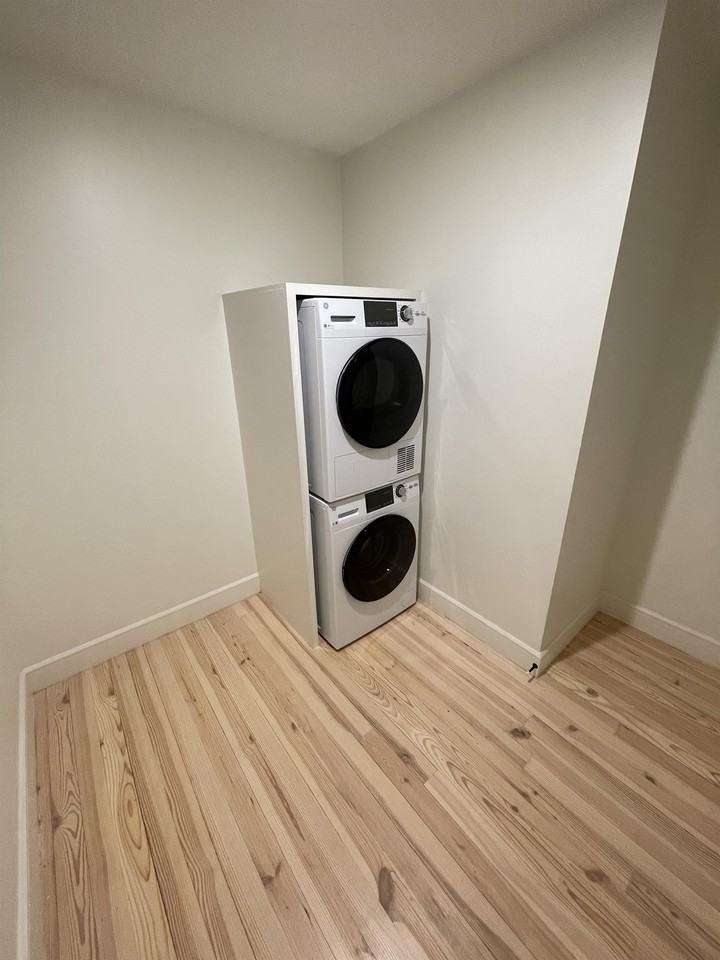 2309 1st Ave N #401 - Photo 7 of 50