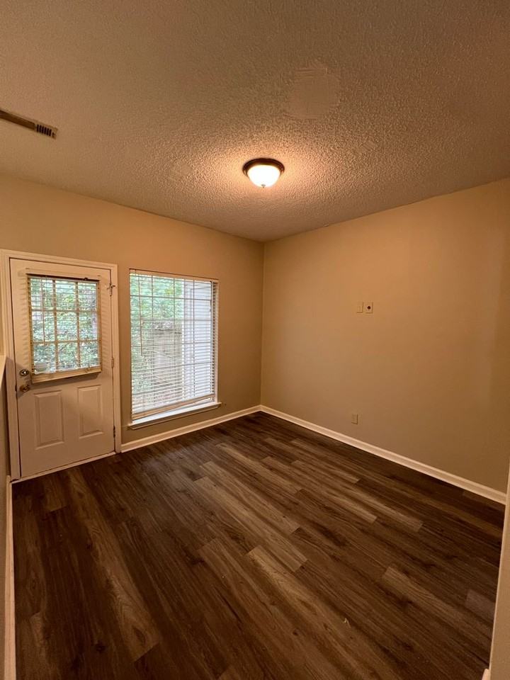 6681 Sunset Hills Blvd - Photo 5 of 16