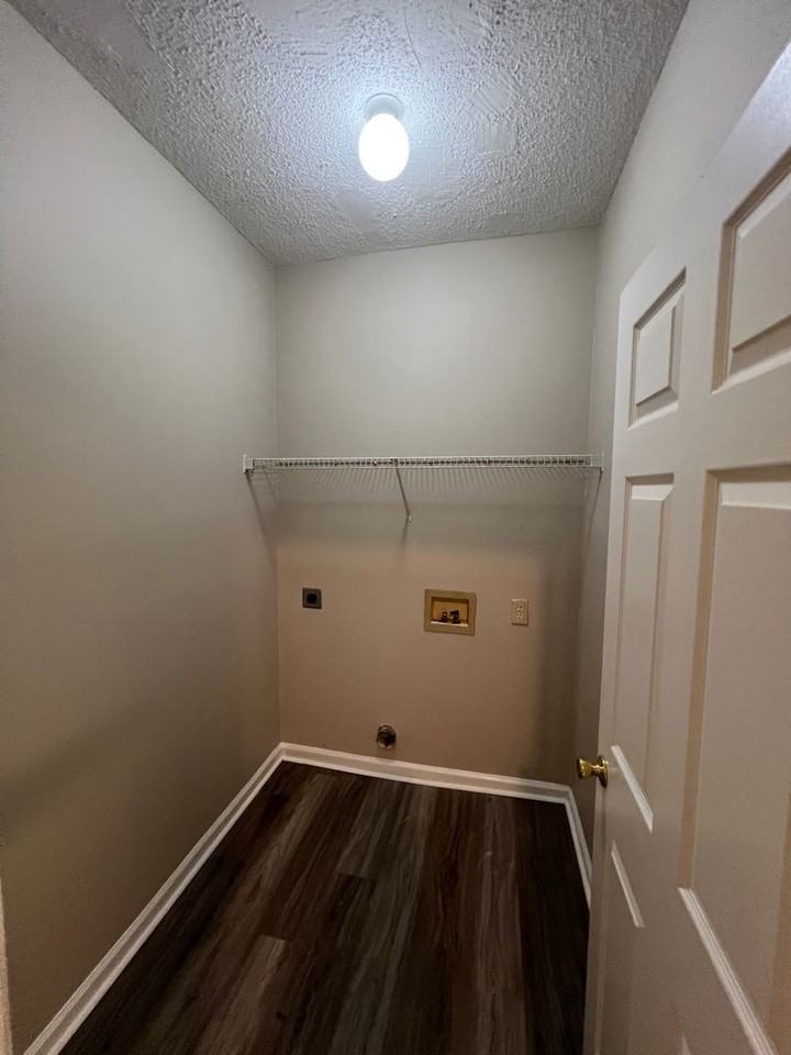6681 Sunset Hills Blvd - Photo 6 of 16