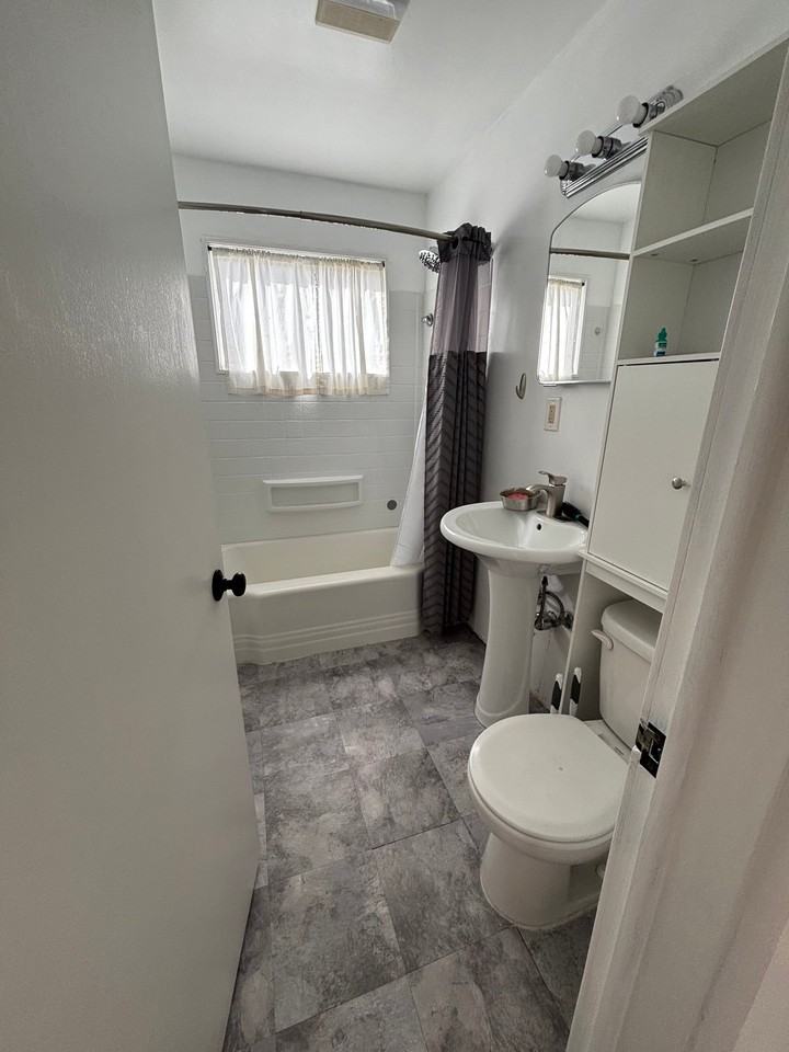 3128 E 32nd Ave - Photo 5 of 38
