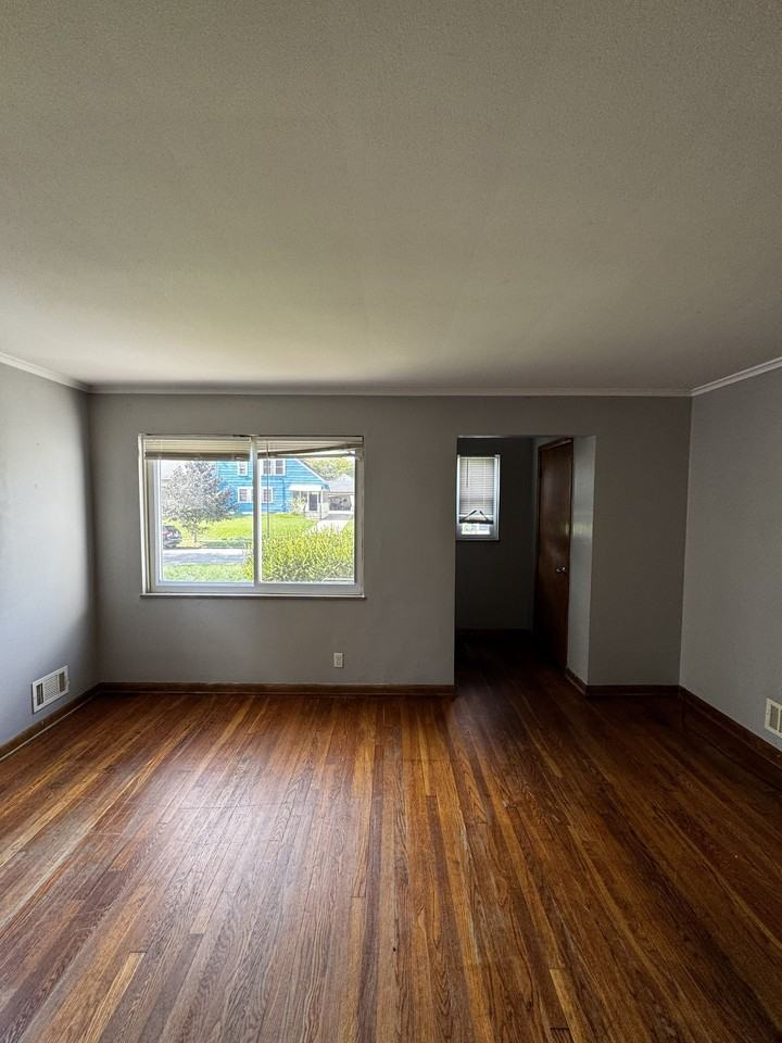 716 Racine Ave #718 - Photo 2 of 15