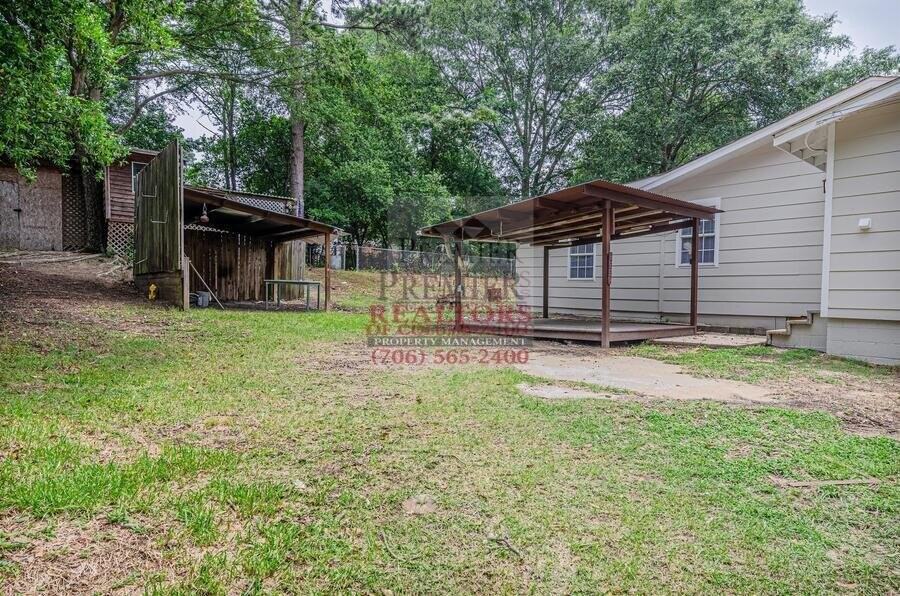 5724 Sanford Ave - Photo 2 of 41
