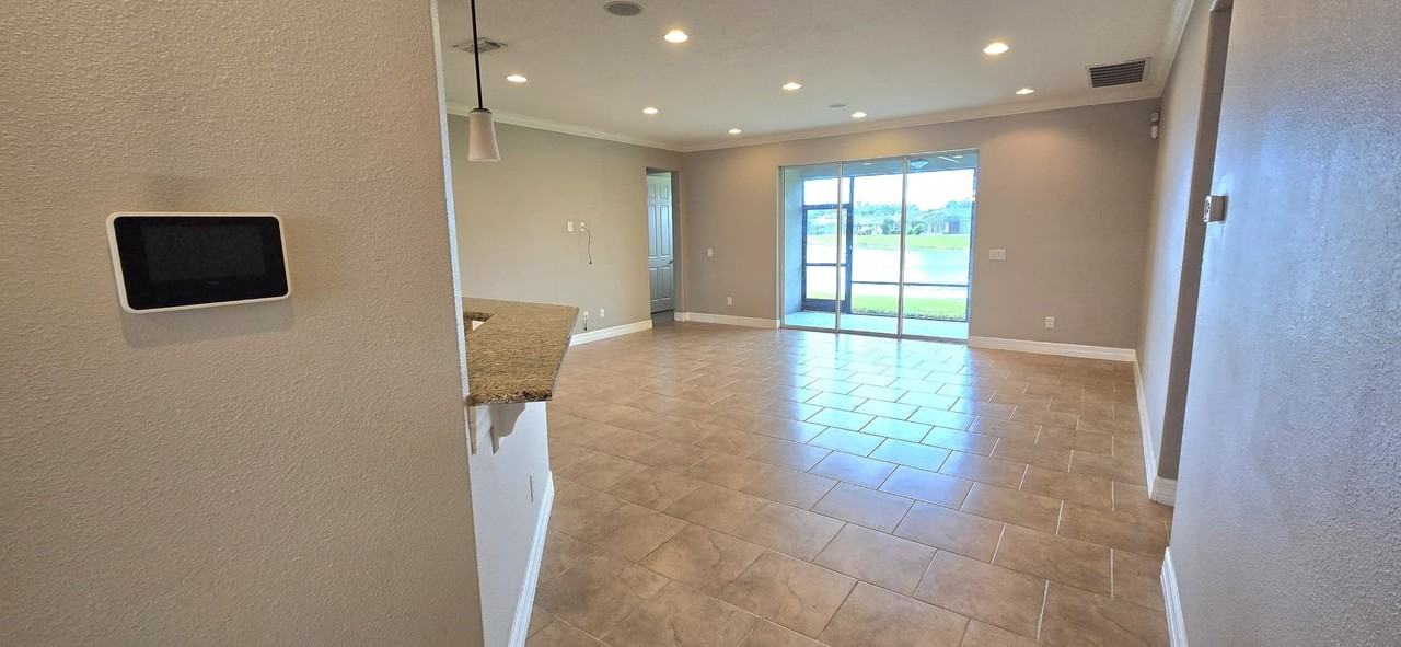 2860 N Point Blvd - Photo 3 of 20