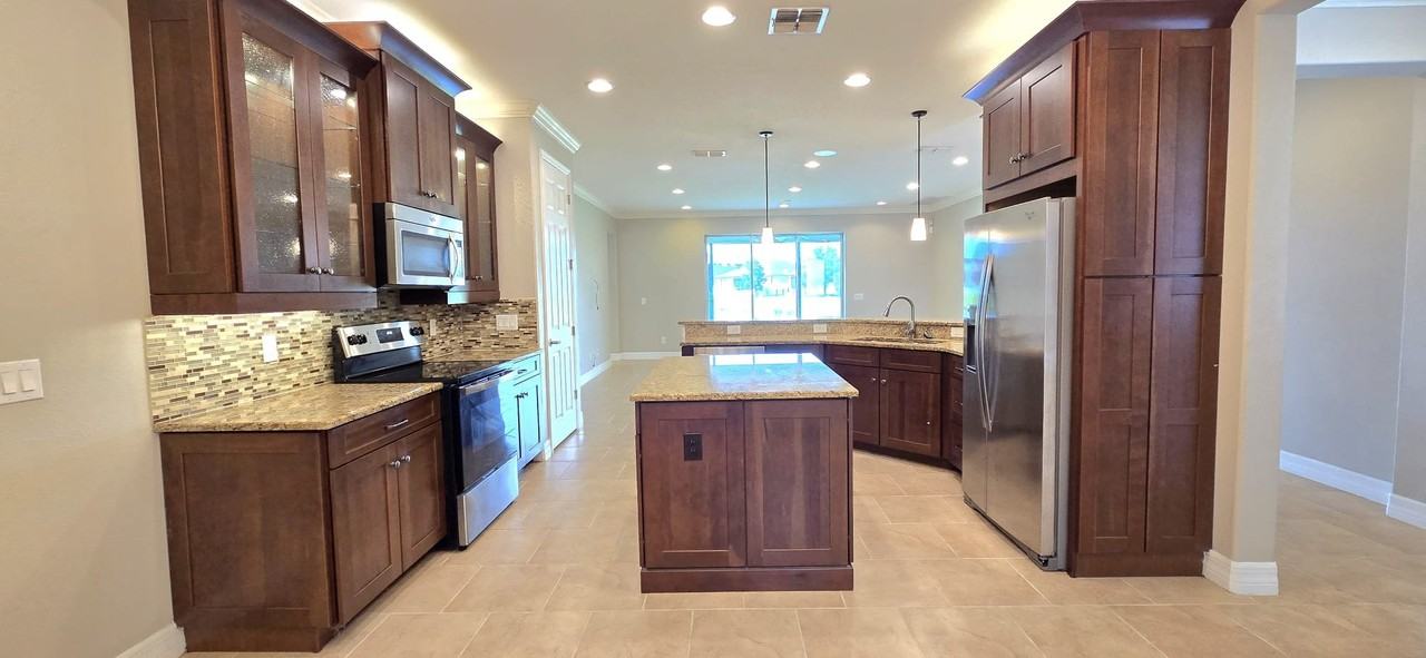 2860 N Point Blvd - Photo 5 of 20