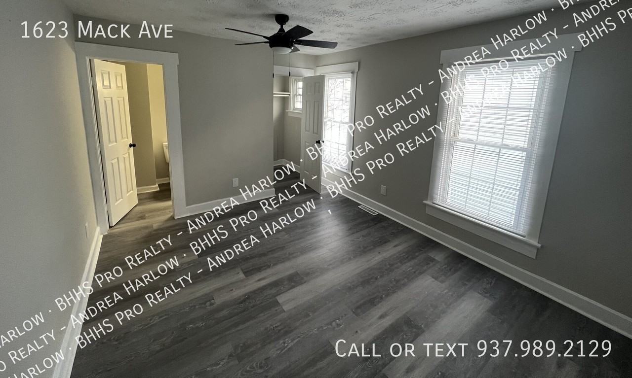 1623 Mack Ave - Photo 3 of 8