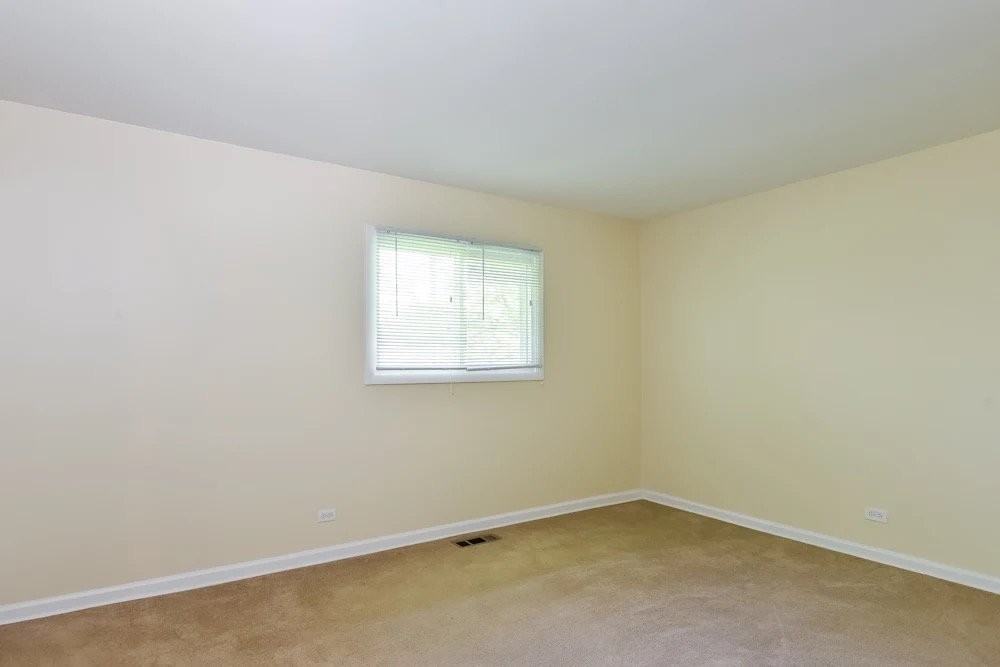 1574 Birch Ave - Photo 7 of 10