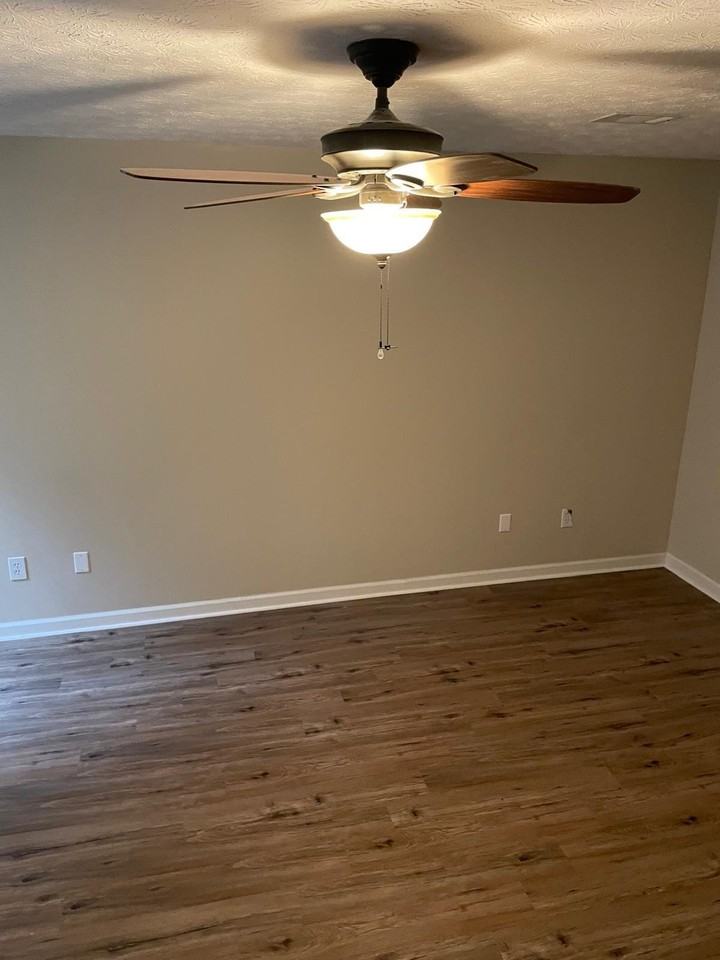 1801 Azalea Dr - Photo 2 of 20