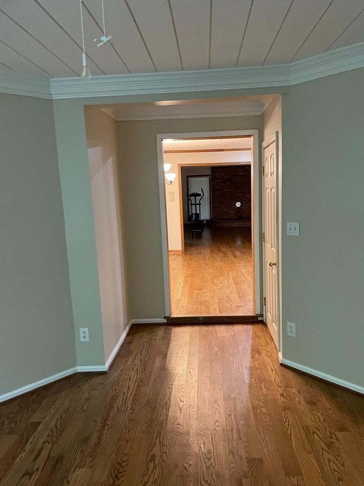 1801 Azalea Dr - Photo 4 of 20