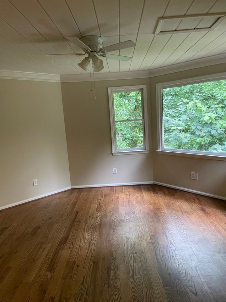 1801 Azalea Dr - Photo 5 of 20
