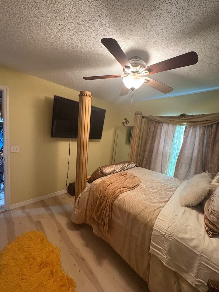3968 Warbler Dr - Photo 2 of 4