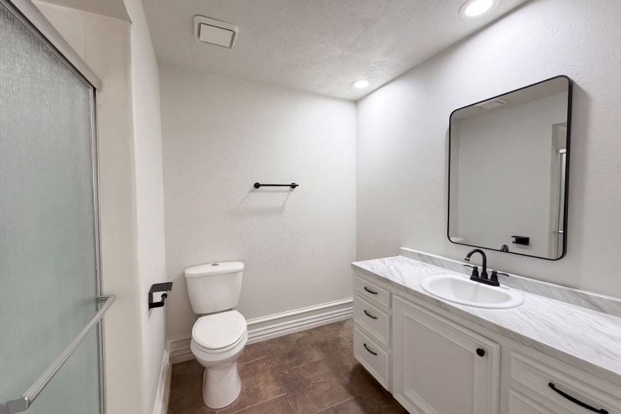4186 Donald Dr - Photo 3 of 6