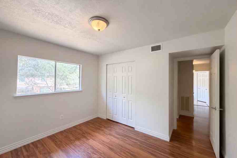 4186 Donald Dr - Photo 5 of 6