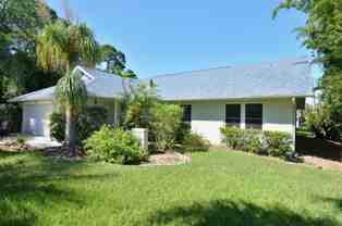 741 Se Celtic Ave - Photo 1 of 1