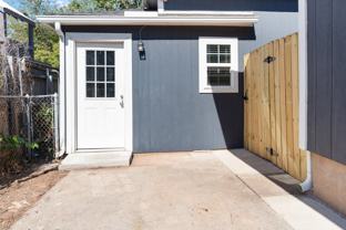 2801 Nw 35th St #B - Photo 1 of 1