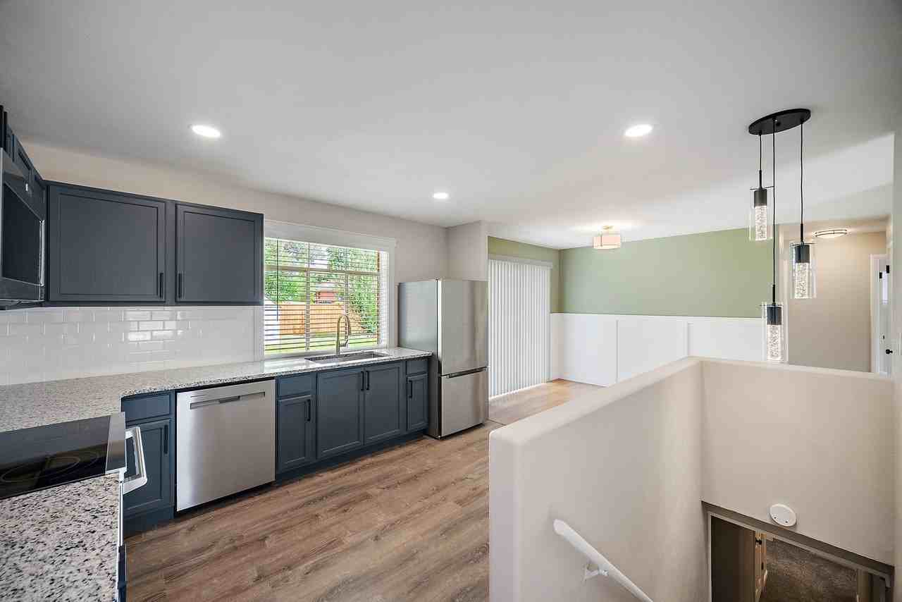 2931 Illinois Ave - Photo 3 of 18