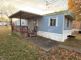 featured image of 704 N Linn St #704
